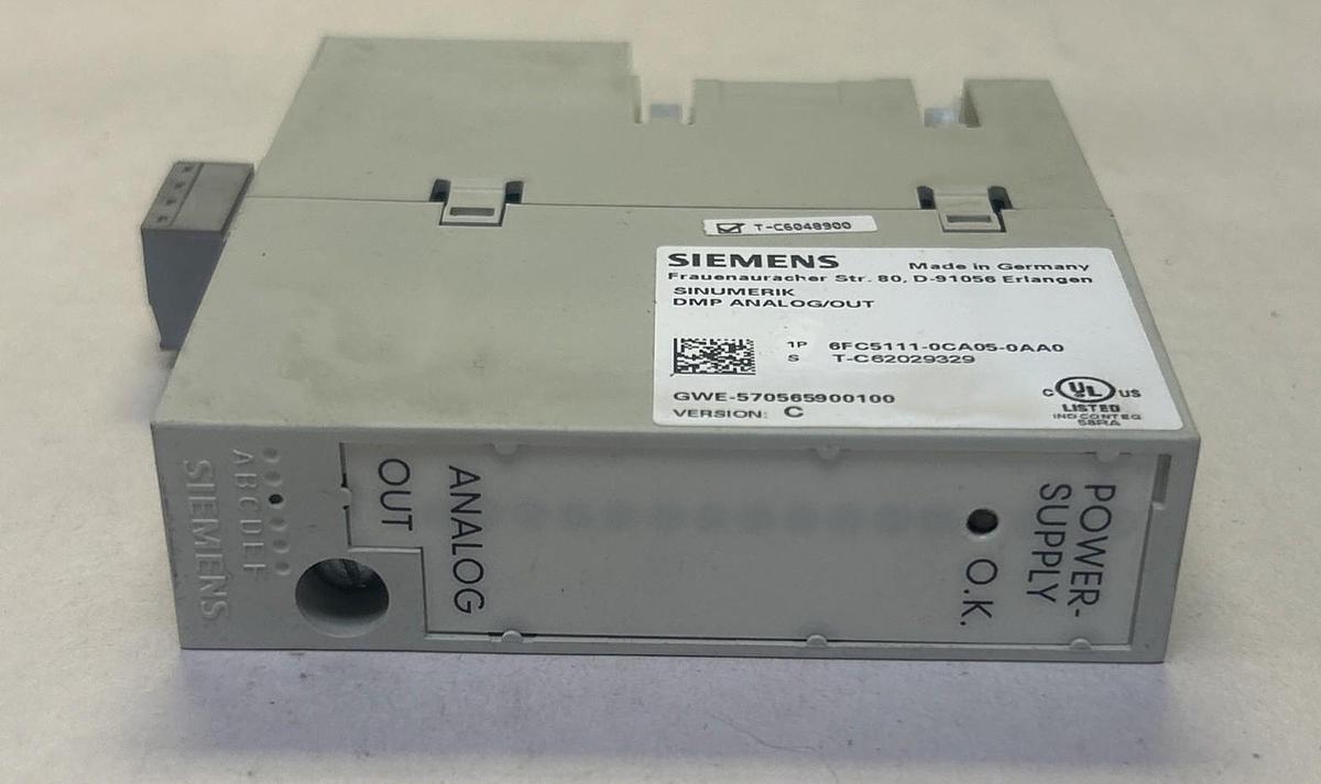 Used SIEMENS,6FC5111-0CA05-0AA0,ANALOG OUTPUT MODULE