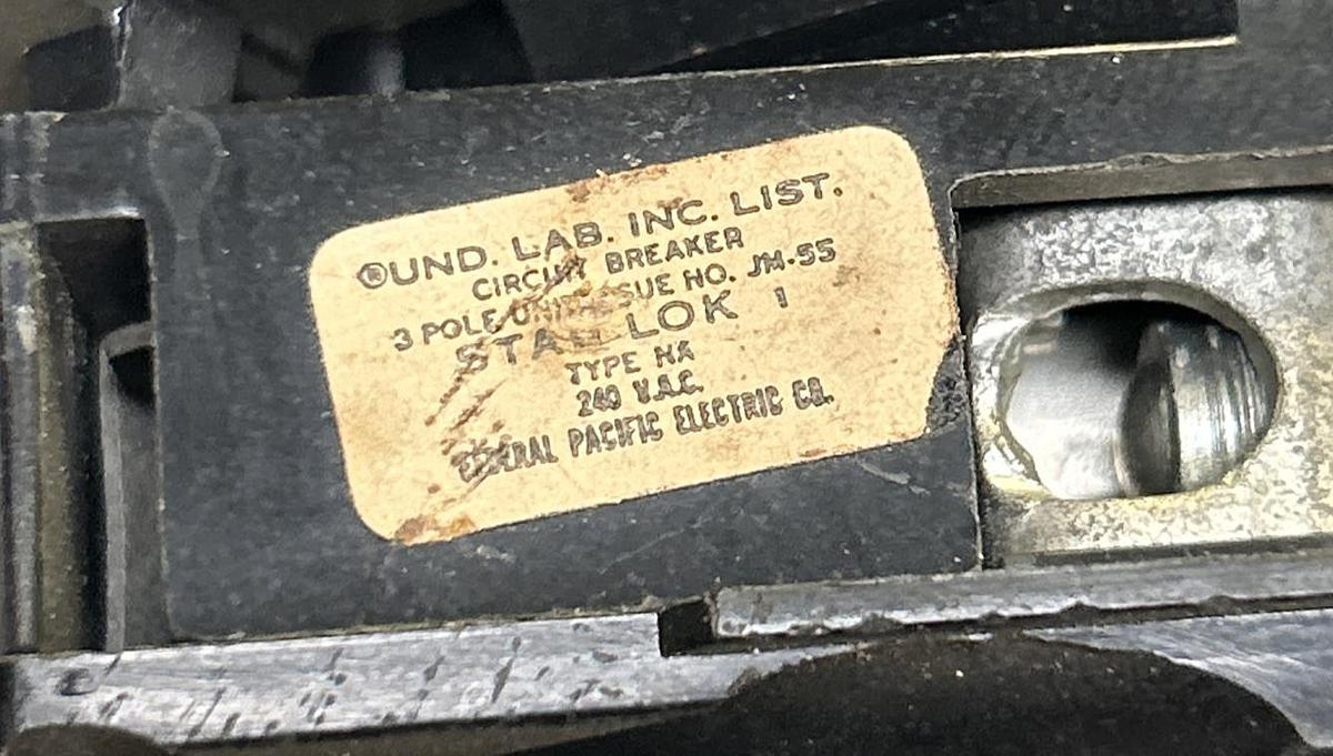 Used FEDERAL PACIFIC,NA330,CIRCUIT BREAKER 30A 240V 3P LOT OF 3