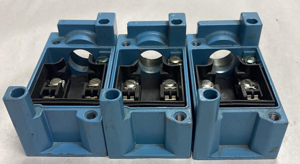 Honeywell Micro Switch,LSZ4001,Limit Switch Receptacle Base Lot Of 3 NOS