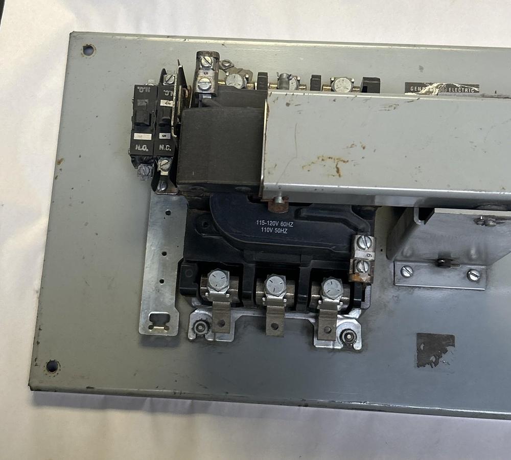 Used GENERAL ELECTRIC,CR360MA513AA,LIGHTNING CONTACTOR