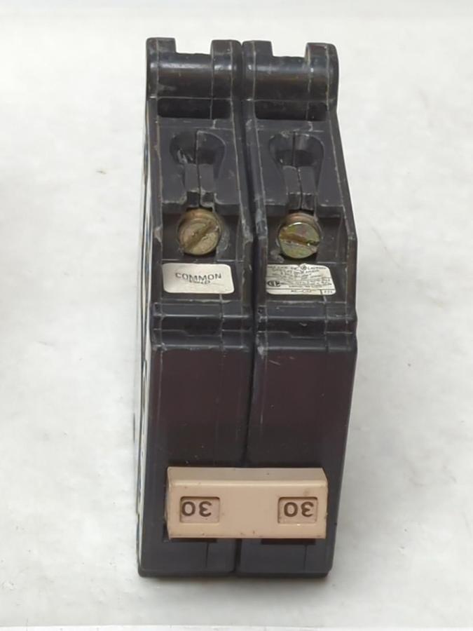 Used CUTLER-HAMMER,CH230,CIRCUIT BREAKER 30 AMP 2-POLE LOT OF 2 PRE-OWNED