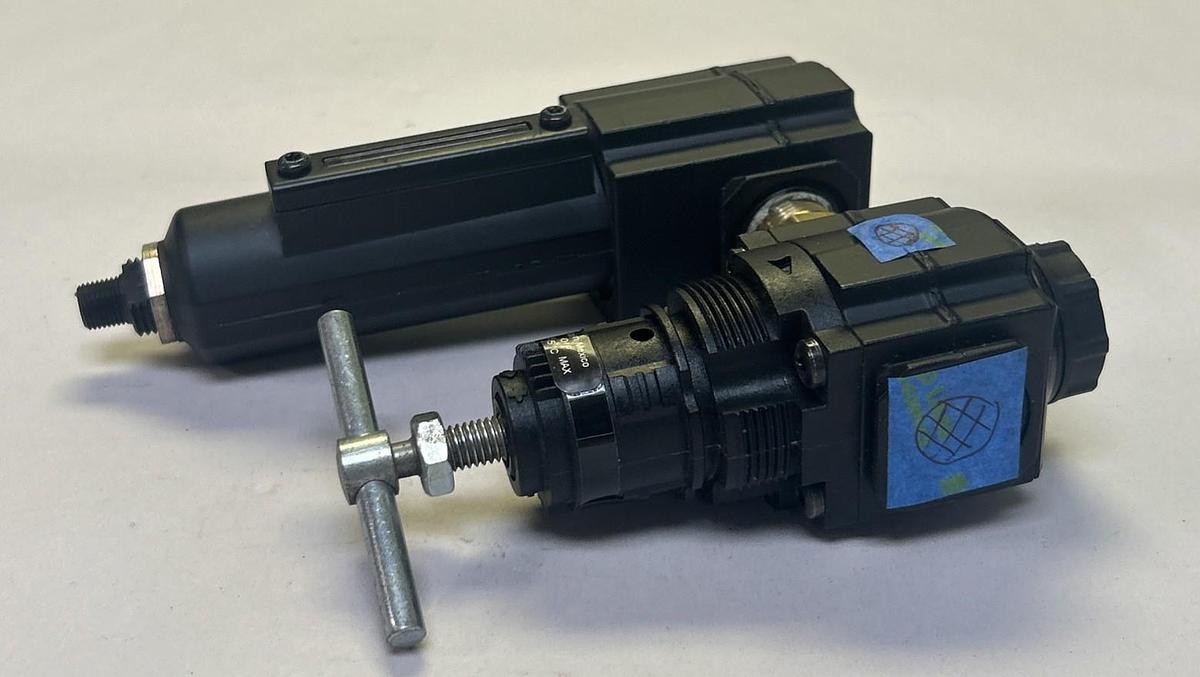 Used NORGREN,F72G-3AN-AE1 / R72G-3AT-RMG,FILTER REGULATOR