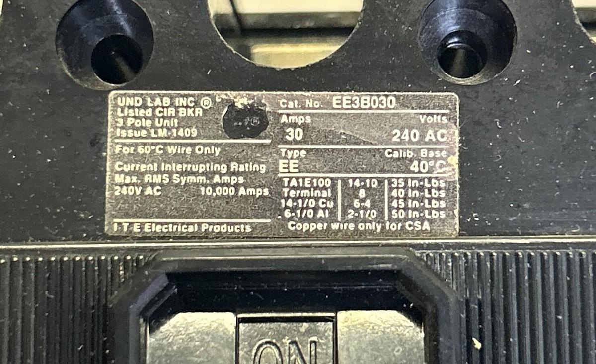 Used ITE,EE3B030,CIRCUIT BREAKER 30A 240V 3P