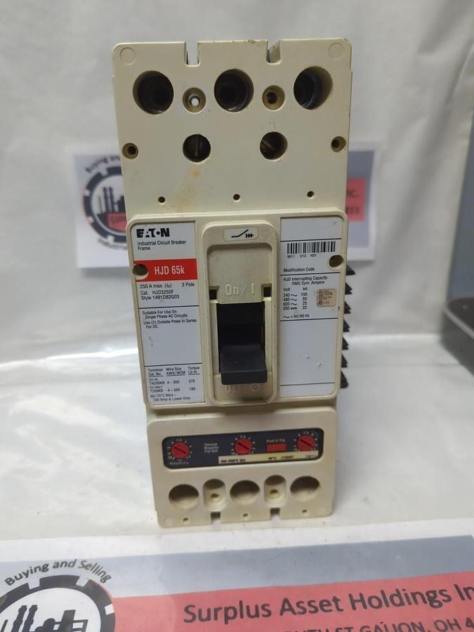 Used EATON,HJD3250F,CIRCUIT BREAKER 250A 3-POLE STYLE 1491D82GO3