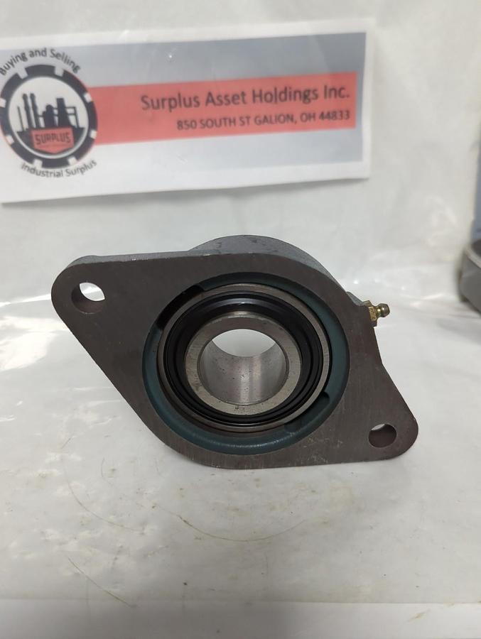 Used DODGE,124055,FLANGE MOUNT BEARING 2-BOLT BASE 1-1/2 INCH BORE PRE-OWNED