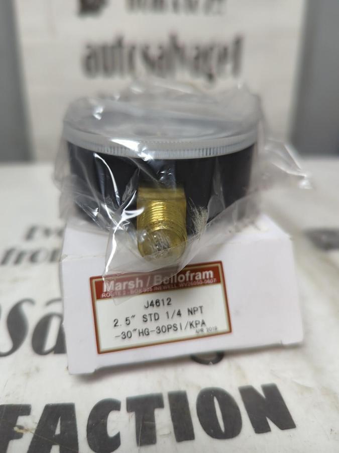 MARSH BELLOFRAM,J4612,2.5 INCH STD 1/4 INCH NPT PSI GAUGE NEW