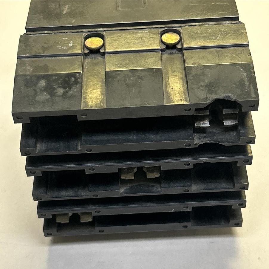 Used SQUARE D,FA32015,I-LINE CIRCUIT BREAKER 15A 240V 3P (SMALL CHIP)