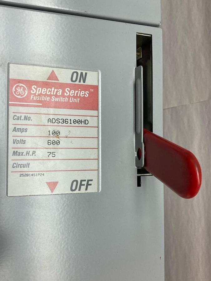 GE,ADS36100HD,3-Pole Fusible Panelboard Switch 100A 3P 600V Spectra Series