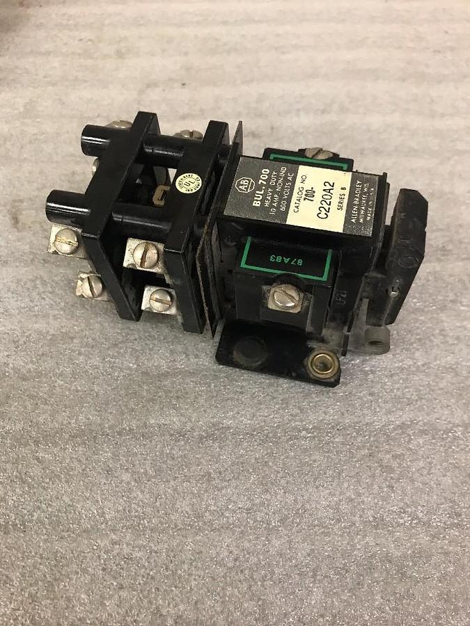 ALLEN BRADLEY,700-C220A2,SER. B TYPE C RELAY
