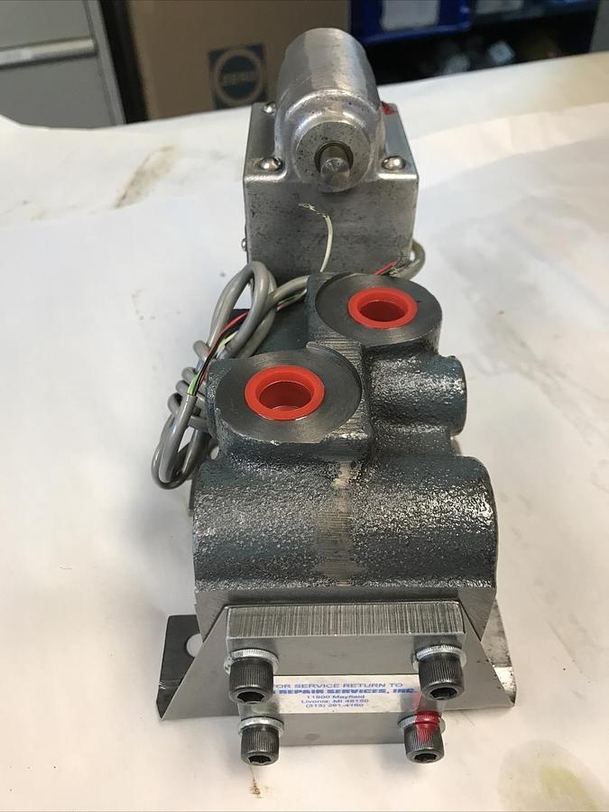 Used CEI,V110SBI21B,Hydraulic Servo Valve 300PSI