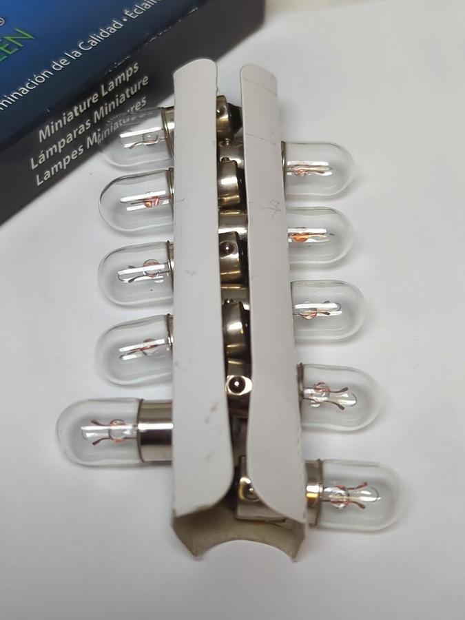 EIKO,1847,MINIATURE LAMPS BOX OF 10 NOS