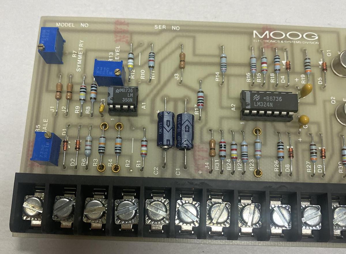 MOOG,123-136,LEVEL DETECTOR NOS