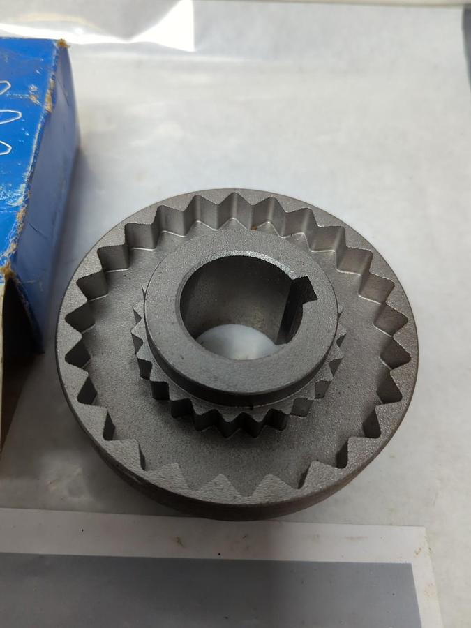 MARTIN,7S 1-1/2,QUADRA-FLEX COUPLING FLANGE NOS