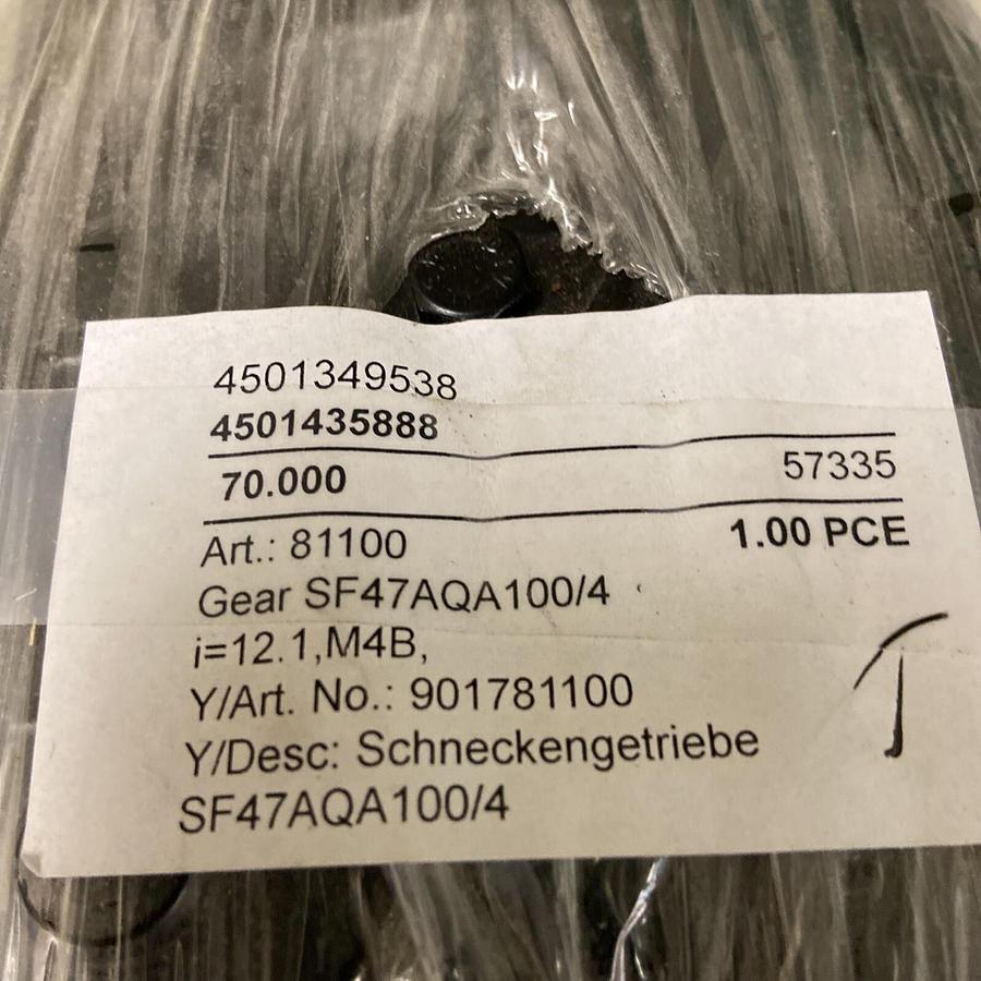 SEW Eurodrive,SF47-AQA100/4,Gear Reducer 4500/372RPM Ratio 12.1