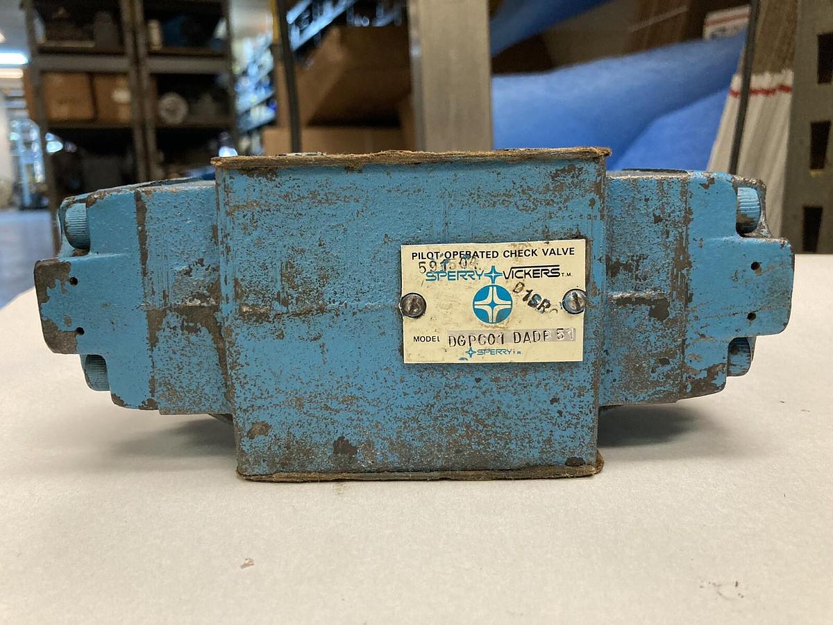 Used Sperry Vickers,DGPC01 DADB 51,Pilot Operated Check Valve