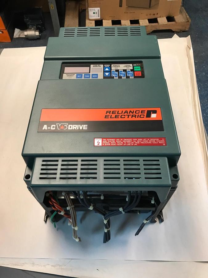 Used Reliance,2GU41005,TYPE 1 3-PHASE  GP-2000 VS Drive 5HP