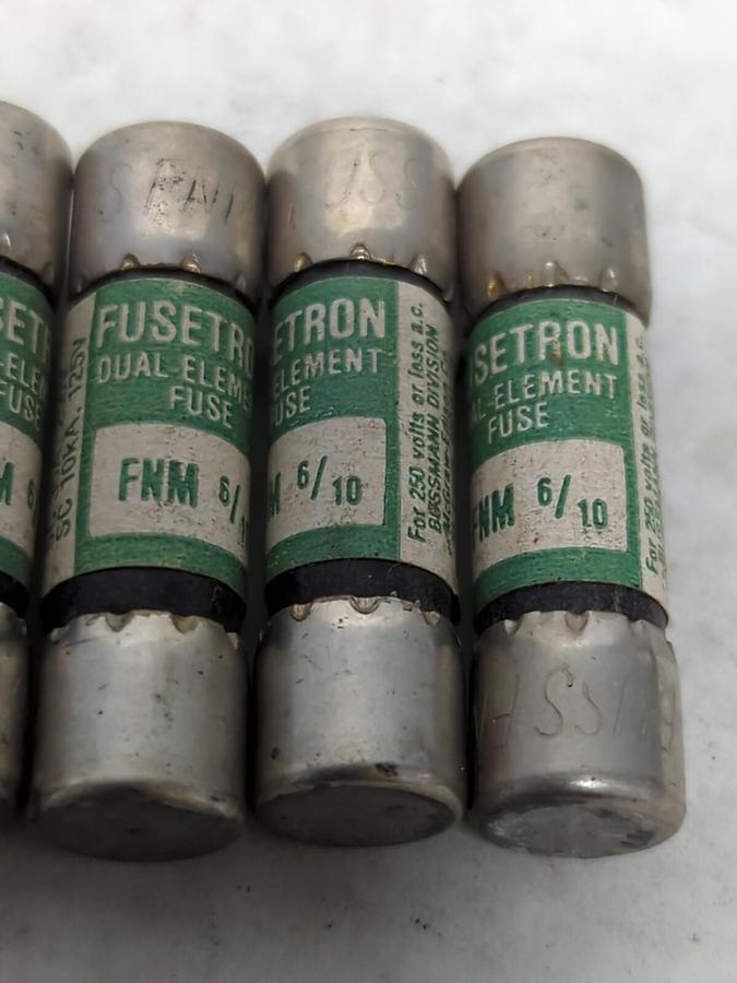 Used COOPER BUSSMANN,FNM 6/10,FUSETRON 6/10 AMP FUSE LOT OF 7 PRE-OWNED
