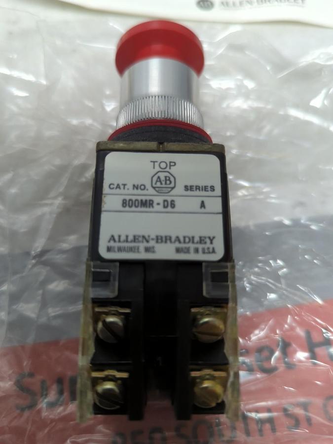 ALLEN BRADLEY,800MR-D6,SMALL ROUND MUSHROOM PUSHBUTTON RED CAP NOS