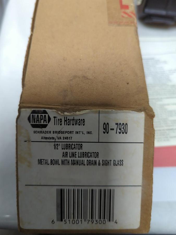 NAPA,90-7930,AIR LINE LUBRICATOR METAL BOWL W/ MANUAL DRAIN & SIGHT 1/2 IN NOS