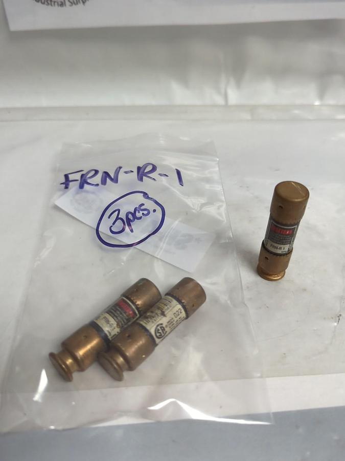 Used COOPER BUSSMANN,FRN-R-1,FUSETRON 1 AMP FUSE LOT OF 3 PRE-OWNED