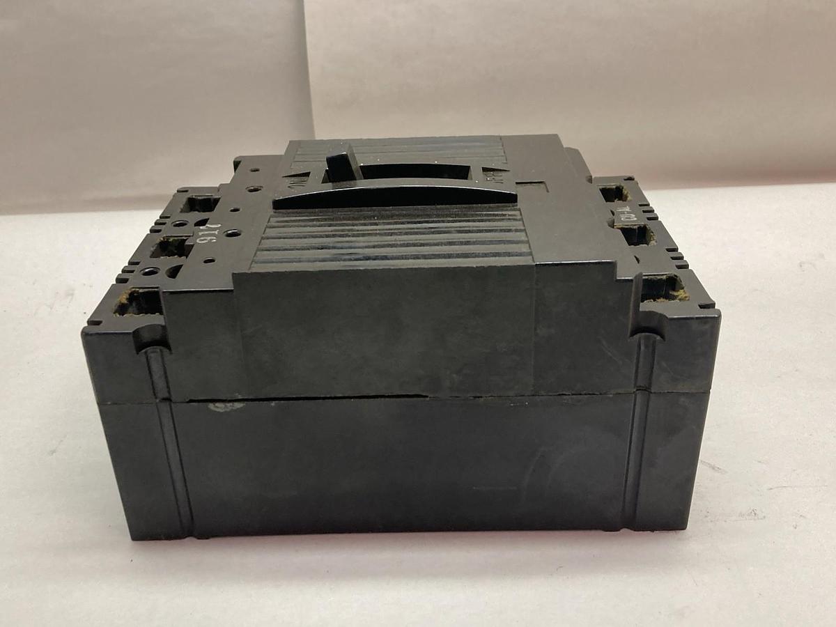 Used General Electric,TEF134100,3-Pole Circuit Breaker 100A 480Vac