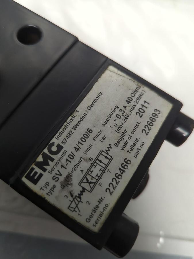 Used EMG,SV 1-10/4/100/6,PROPORTIONAL DIRECTIONAL SERVO VALVE 0.3A 40OHM PRE-OWNED