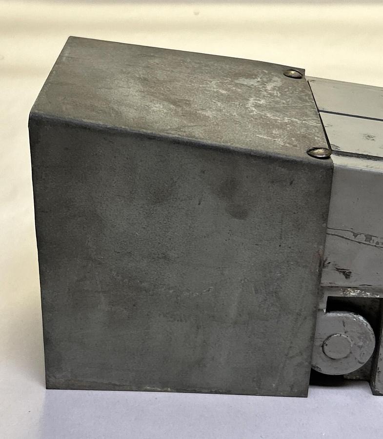 Used CUTLER-HAMMER,10251H34B,FOOT PEDAL SWITCH