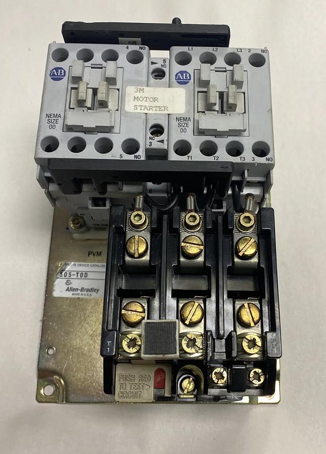 Allen-Bradley,505-T0D,Ser D Reversing Starter Nema Size 00 9AMP 600V