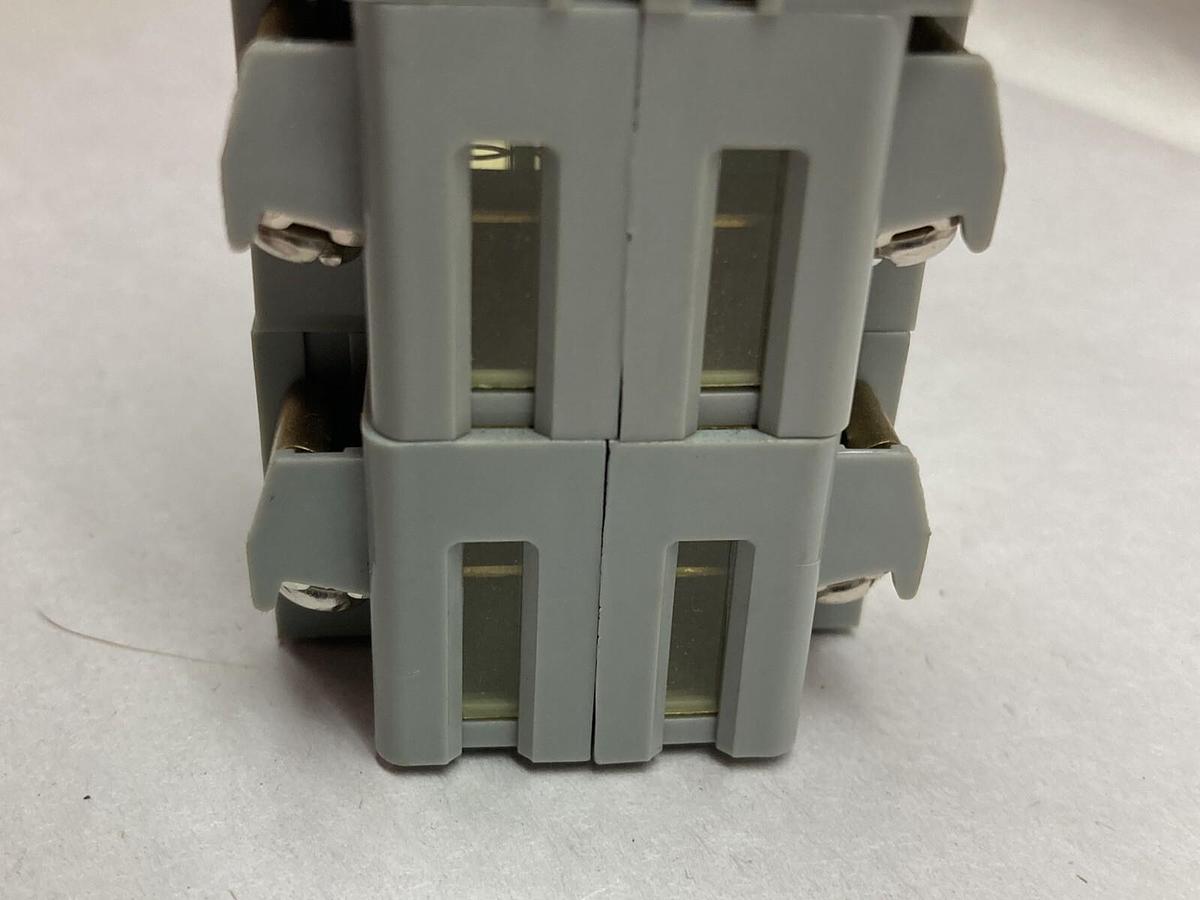 Idec,ASD3322N,2-Position Switch 110-600vdc