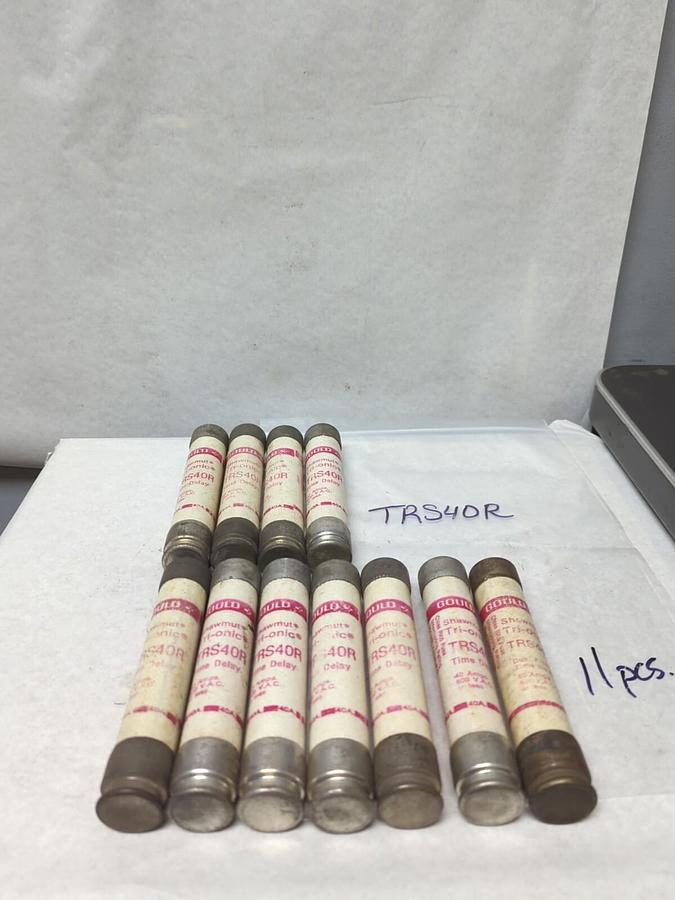 Used GOULD SHAWMUT,TRS40R,TRI-ONIC 40 AMP FUSE LOT OF 11 PRE-OWNED