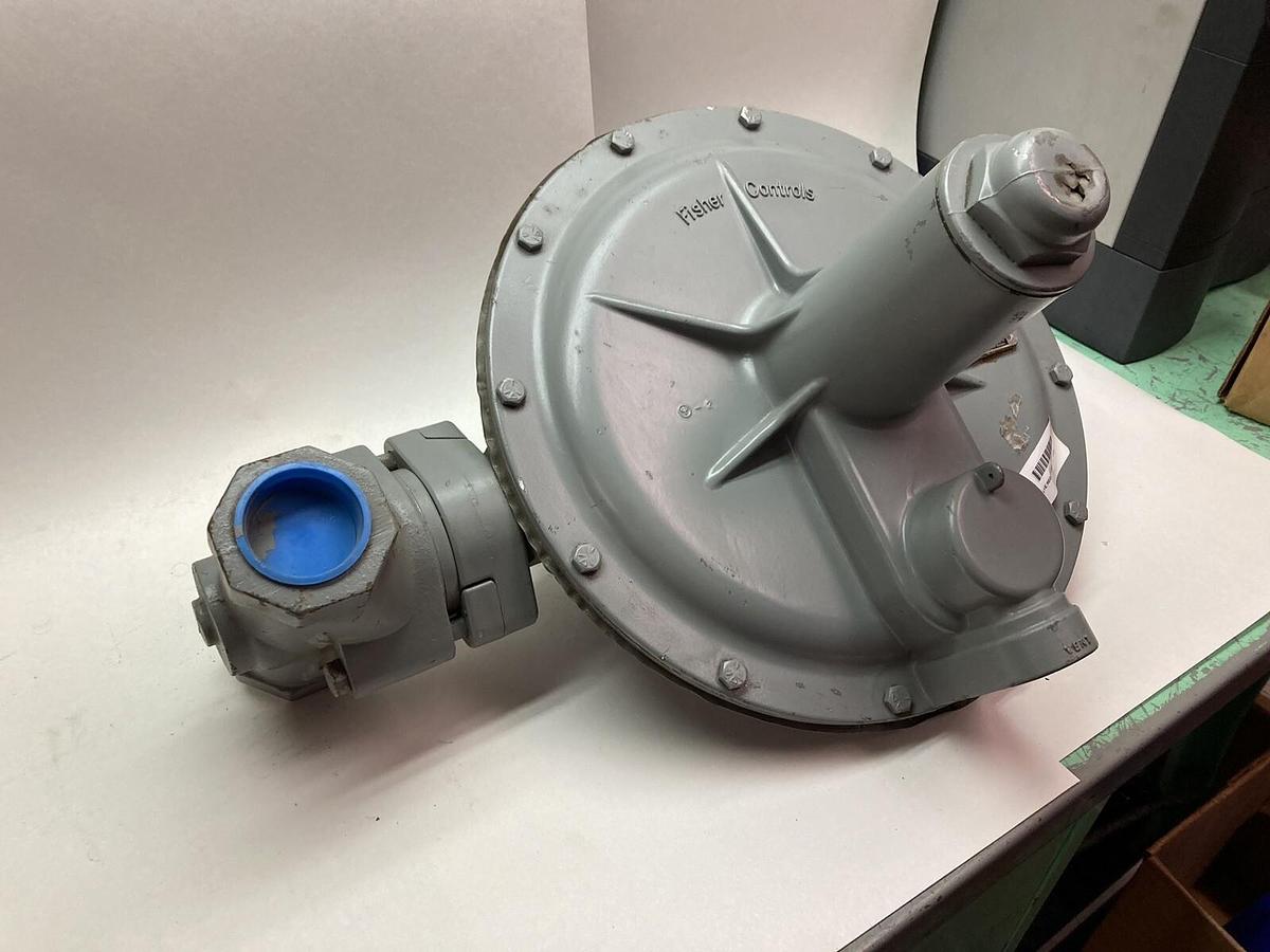 Used Fisher,5201,Pressure Regulator 3/8 Inch Port 1.5-3.25 PSIG