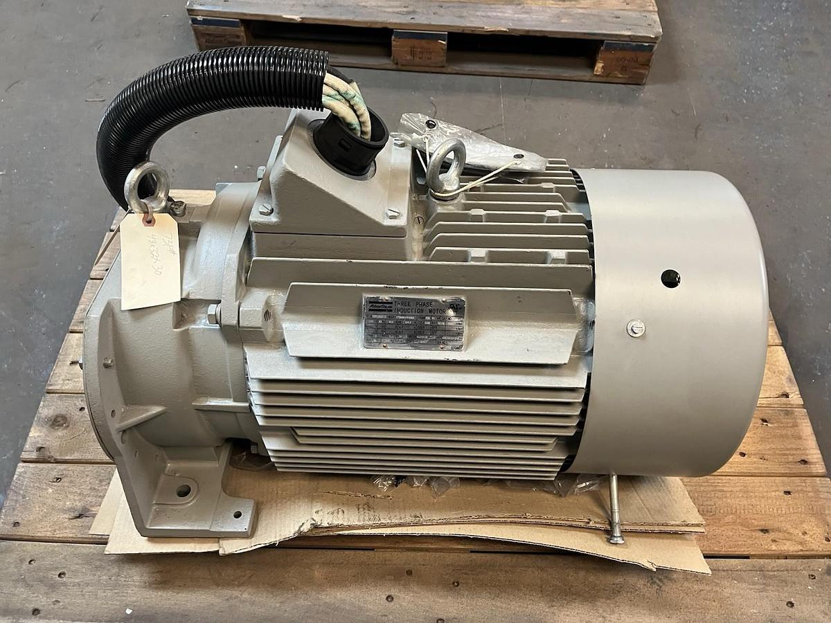 Used ATLAS COPCO,ITT0G9BCAYF11D002,COMPRESSOR MOTOR 200V 200L 45KW 3550RPM