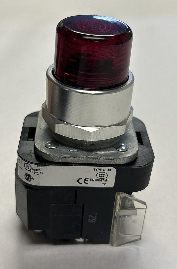 Used ALLEN BRADLEY,800T-PTH16R,SER T PUSH-TO-TEST BUTTON