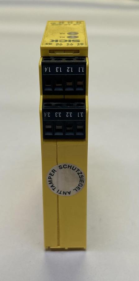 Used SICK,UE10-30S3D0,SAFETY EXTENSION RELAY