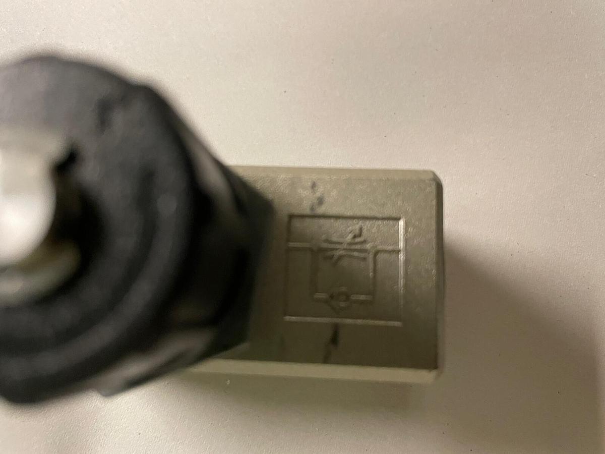 SMC,AS4000,1/4 INCH PNEUMATIC CONTROL VALVE