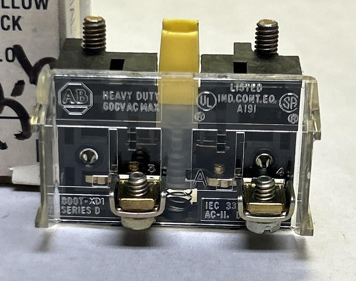 Used ALLEN BRADLEY,800T-XD1,CONTACT BLOCK NEW