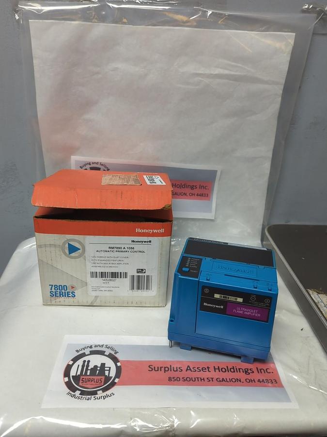 HONEYWELL,RM7890 A 1056,AUTOMATIC PRIMARY CONTROL 120V 50/60HZ W/DUST COVER NOS