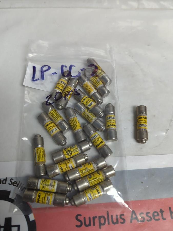 Used COOPER BUSSMANN,LP-CC-2,LOW-PEAK 2 AMP FUSE LOT OF 20 PRE-OWNED