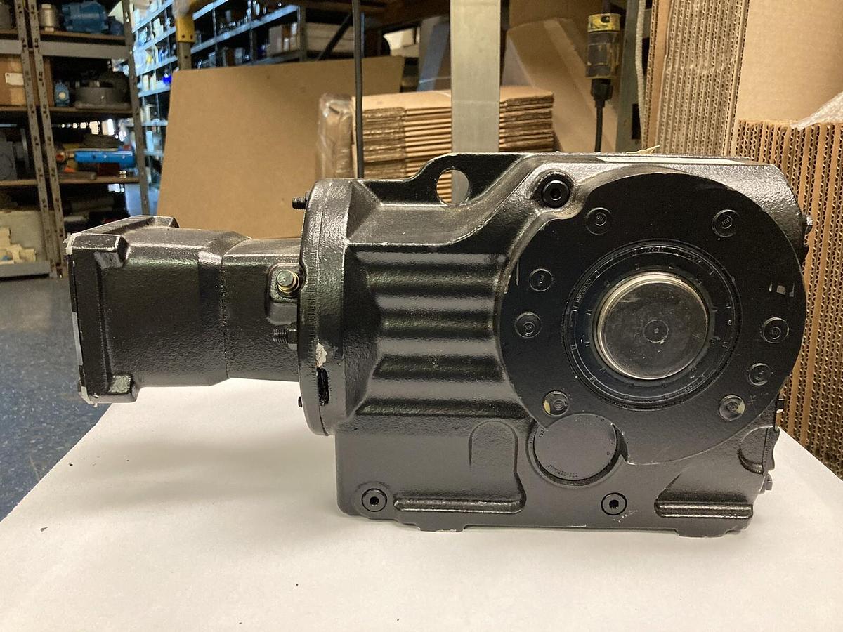 SEW Eurodrive,KH57AQA100/4,Gear Reducer RATIO 27.34