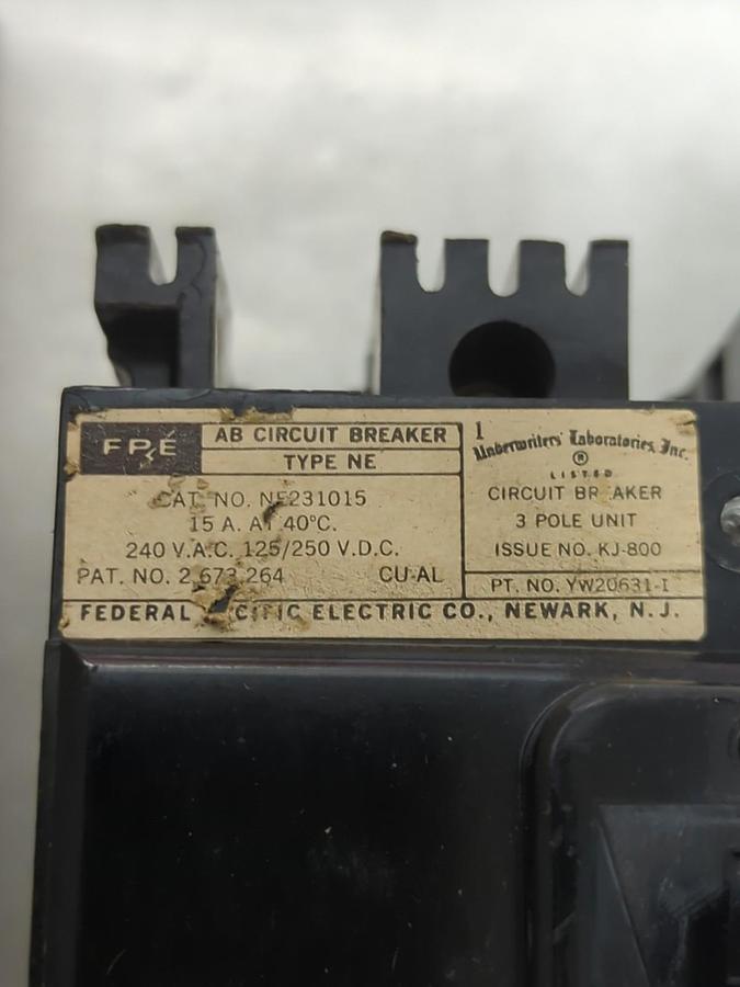 Used FEDERAL PACIFIC,NE231015,CIRCUIT BREAKER 15 AMP 3-POLE PRE-OWNED