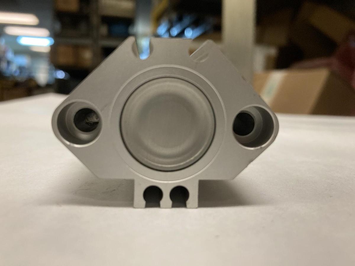 Used SMC,CDQ2B20-40DMZ,Air Cylinder