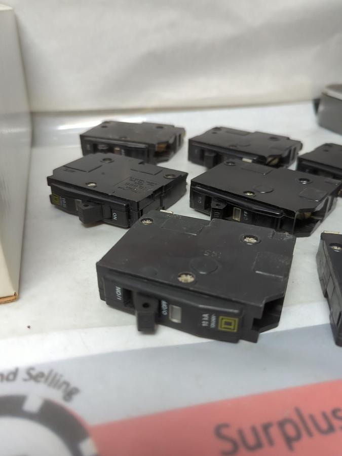 Used SQUARE D,Q110,CIRCUIT BREAKER 10 AMP 1-POLE LOT OF 7 PRE-OWNED