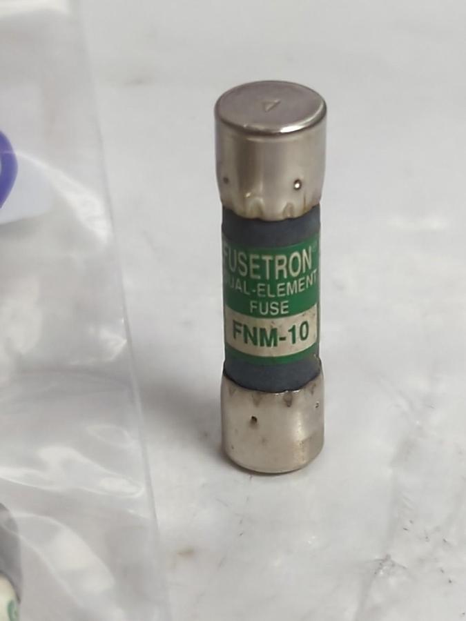 Used COOPER BUSSMANN,FNM-10,FUSETRON 10 AMP FUSE LOT OF 7 PRE-OWNED