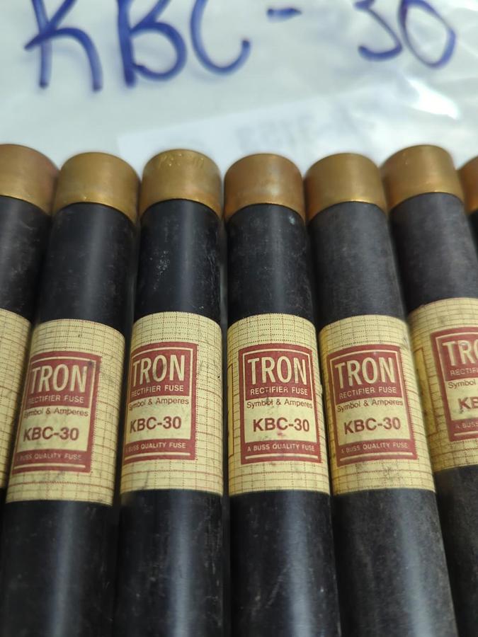 Used COOPER BUSSMANN,KBC-30,TRON 30 AMP FUSE LOT OF 8 PRE-OWNED