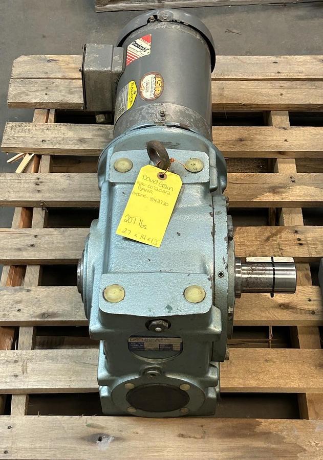 Used DAVID BROWN,C0720212BANR,GEAR REDUCER MOTOR 1.5HP 1740RPM 208-230/460V 3PH