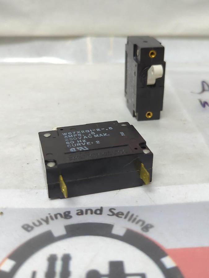 Used AMF,W67X2Q1-2-.5,CIRCUIT BREAKER .5 AMP 250VAC LOT OF 2 PRE-OWNED