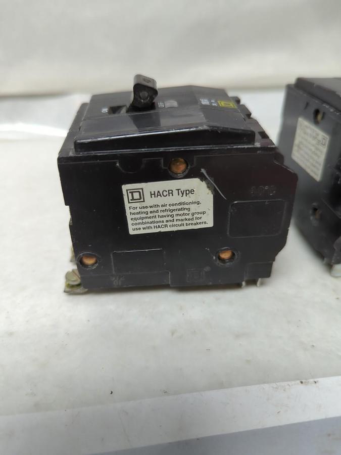 Used SQUARE D,QOB340,CIRCUIT BREAKER 40 AMP 3-POLE LOT OF 2 PRE-OWNED