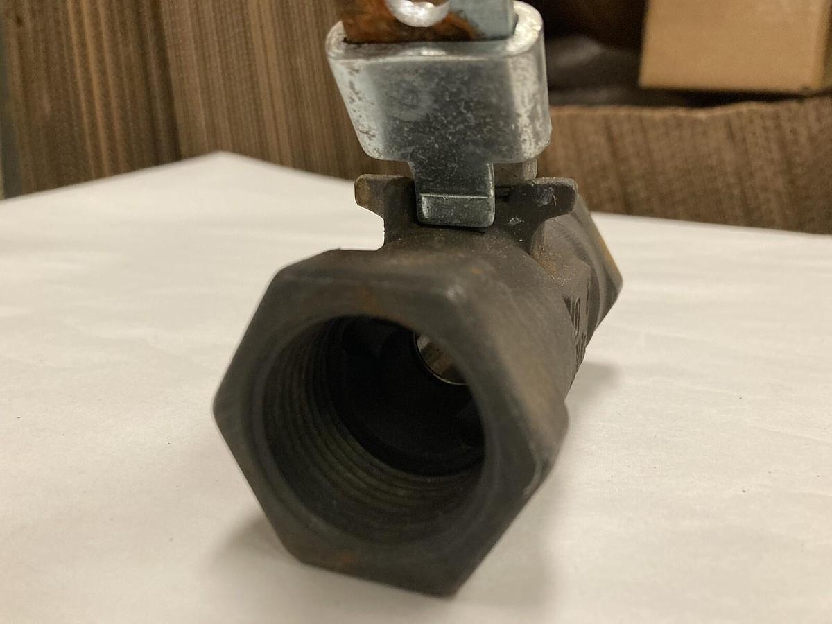 Used Jamesbury,WCB,1-1/2 INCH Ball Valve Body 2000 Seat 1000