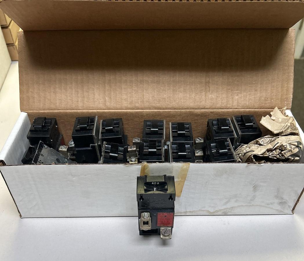 Used PUSHMATIC,31140,CIRCUIT BREAKER 40A 120/240V 1P LOT OF 12