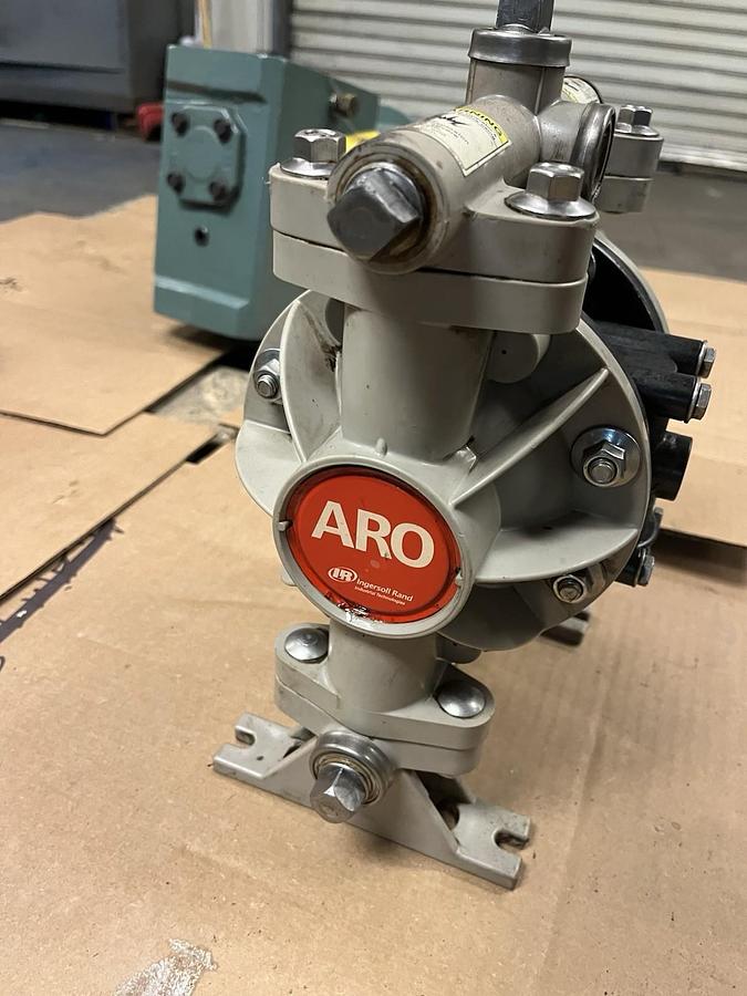 Used ARO,66605J-388,Air Operated Diaphragm Pump 1/2" 13 GPM